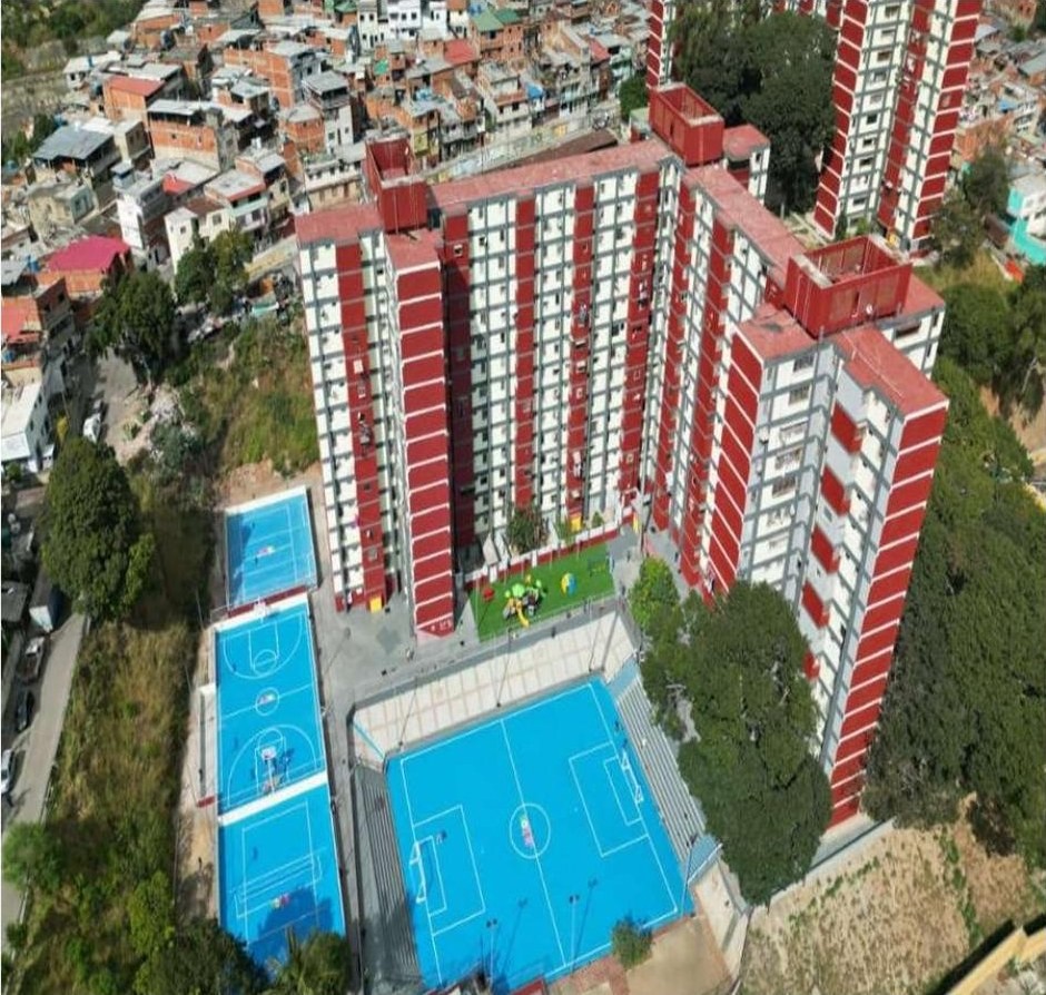 Torres residenciales rehabilitadas, vista aérea